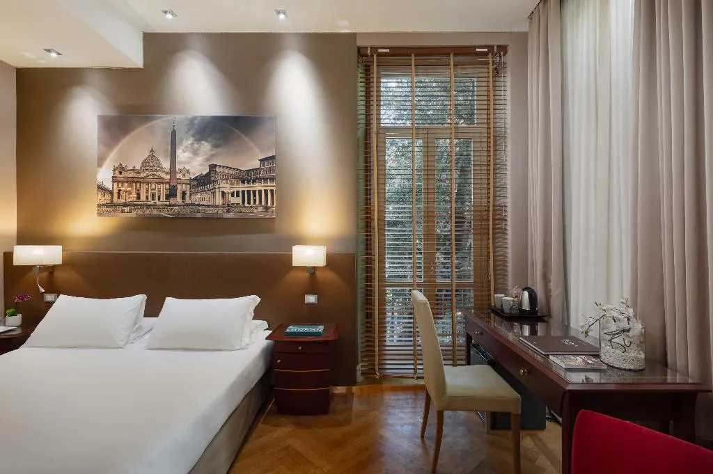 DOUBLE CLASSIC Room, Hotel Principe Torlonia, Rome