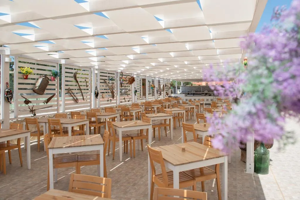 Restaurant, Hotel Club Eloro, Catania
