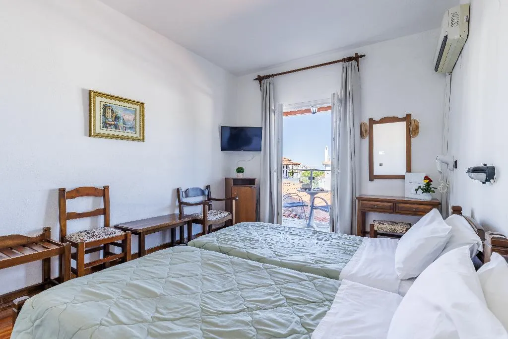 Double or Twin POOL VIEW Room, Hotel Dionyssos, Skiathos