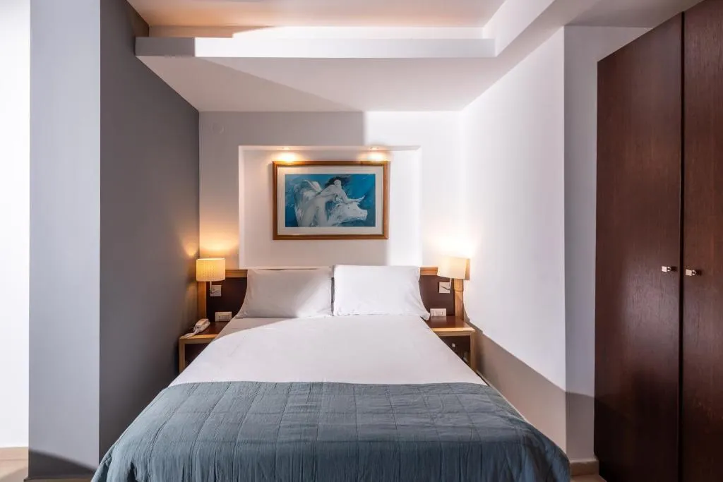 TRIPLE STANDARD Room, Iraklion, Crete
