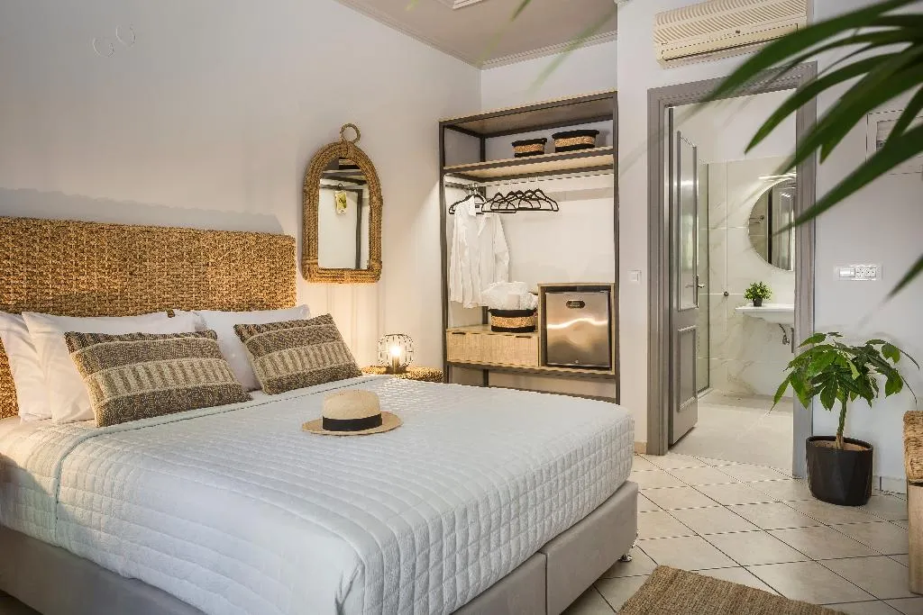 TRIPLE GARDEN VIEW Room, Makis Hotel, Kefallinia