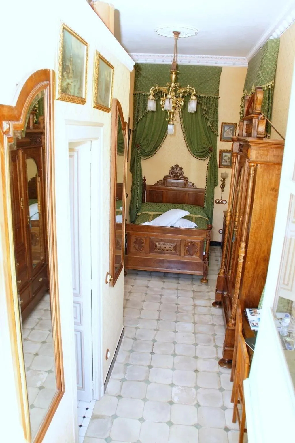 Room, Sitges Royal Rooms, Costa Brava