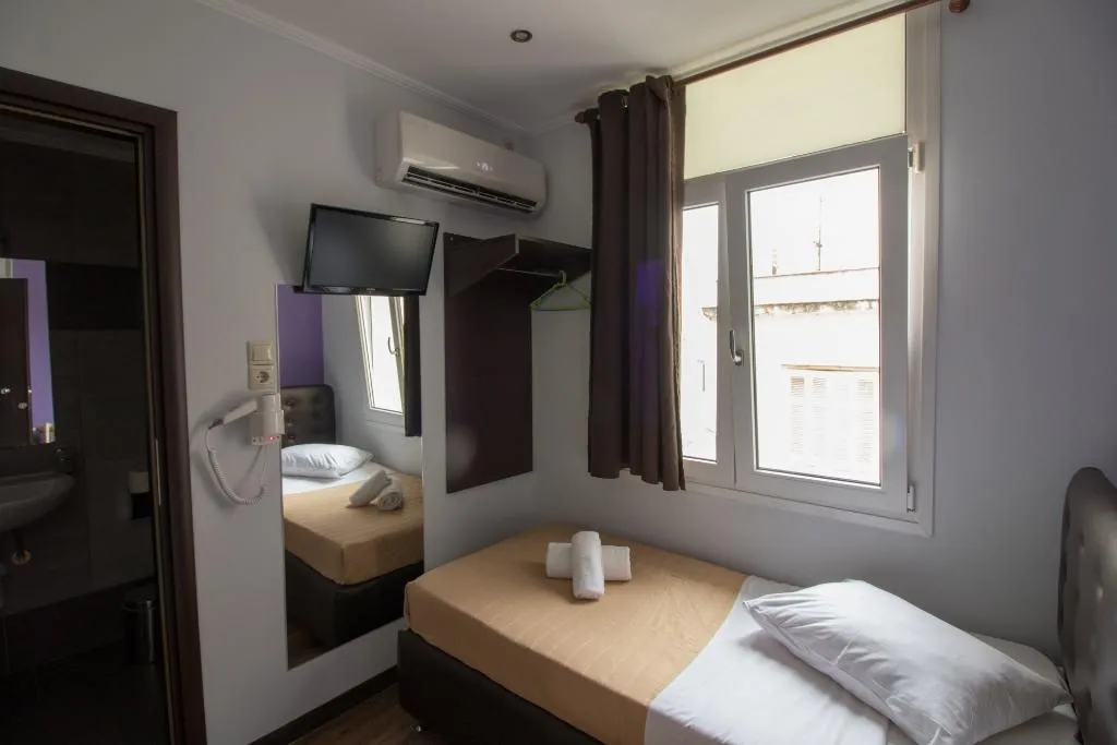 SINGLE STANDARD Room, Cosmopolit, Athens