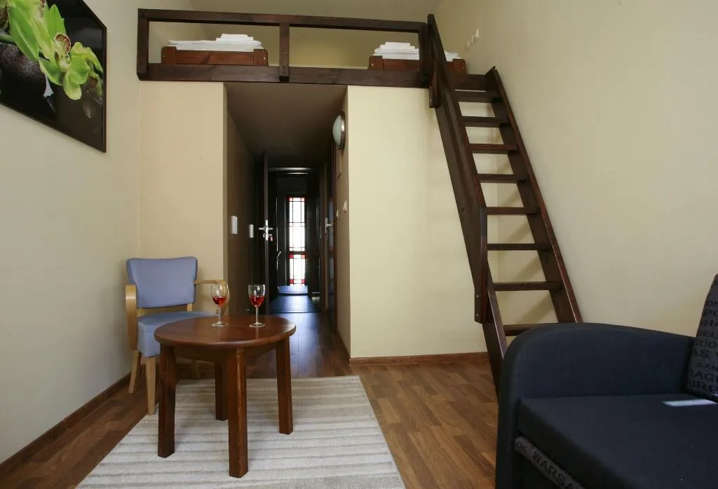 Room, Dom Turysty - Pokoje Goscinne, Krakow