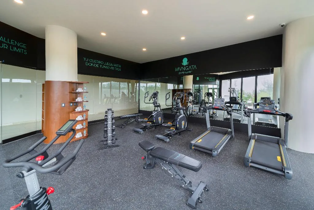Sports and Entertainment, Mvngata Beach Hotel, Cancun Area