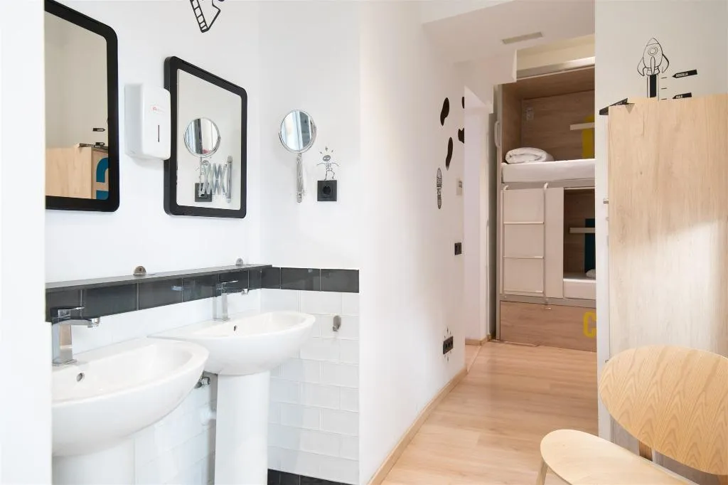 Bed in dormitory CAPACITY 4 Room, U-Sense For You Hostel Sevilla, Seville