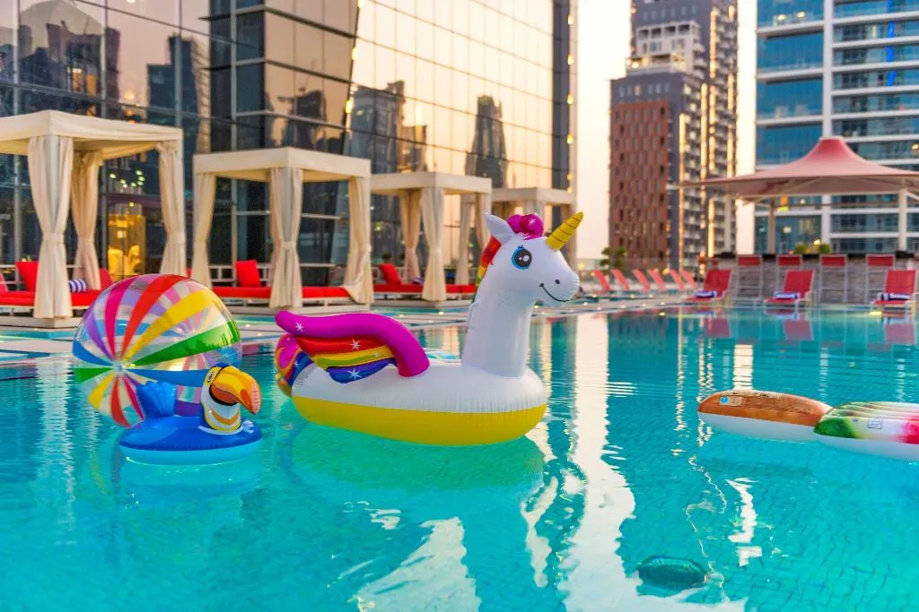 Pool, Canal Central Hotel, Dubai