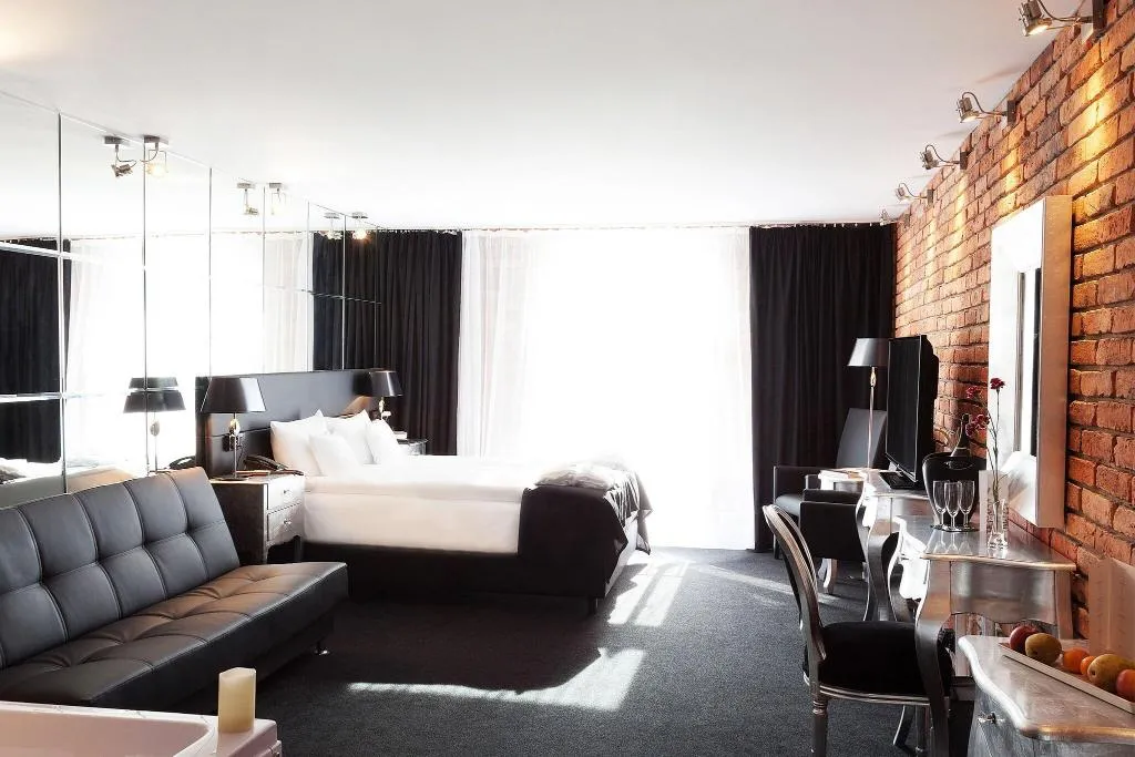 JUNIOR SUITE CITY VIEW Room, Betmanowska Main Square Residence, Krakow