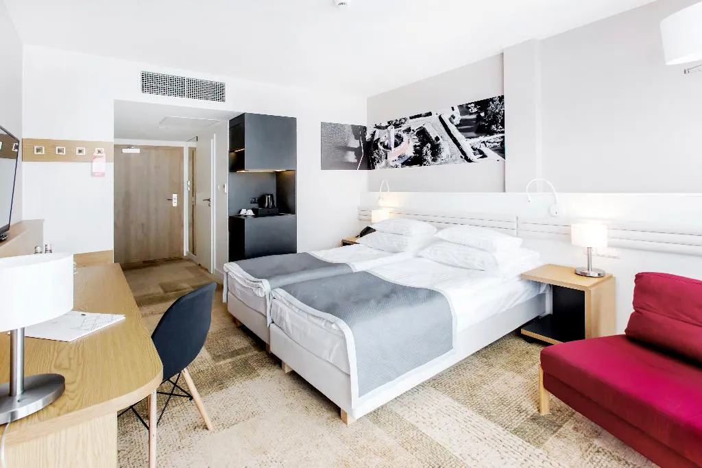 Room, Platan, Gdansk