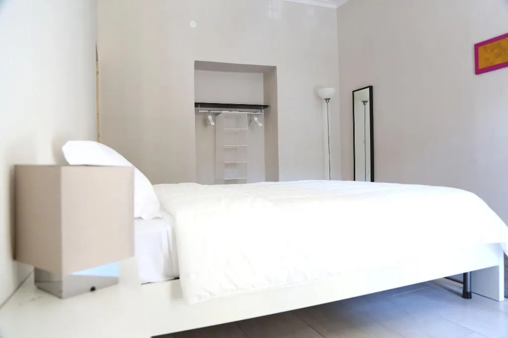 Room, B&B City Center, Naples
