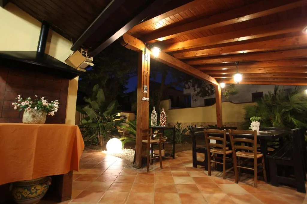 Terrace, B&B Villa Maiolica, Catania