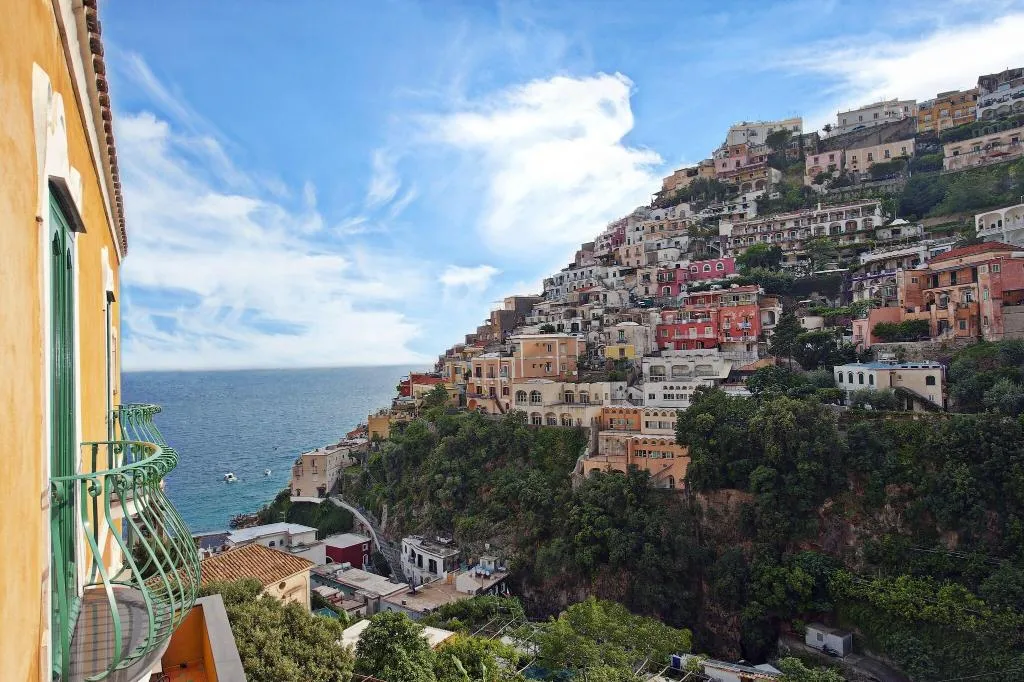 DOUBLE KING SIZE BED Room, Savoia, Naples