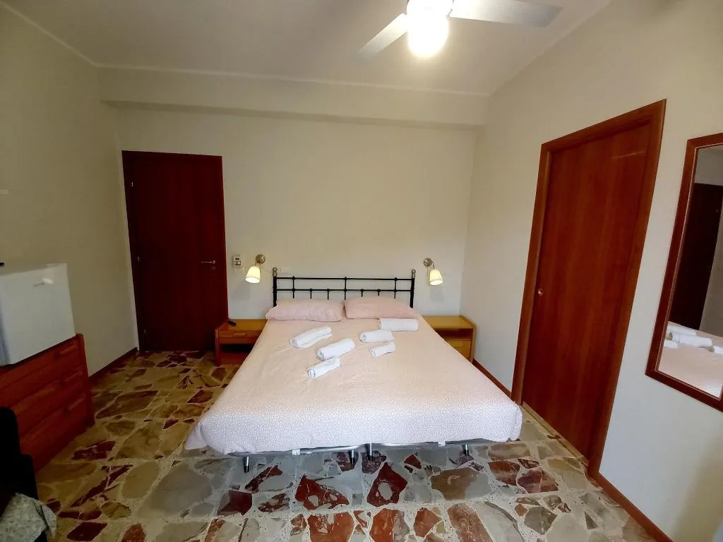 Room, Villa Artemide, Catania