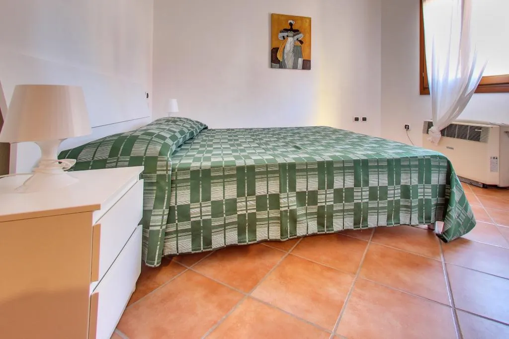 APARTMENT CAPACITY 6 Room, Reggia Di Nausicaa, Olbia