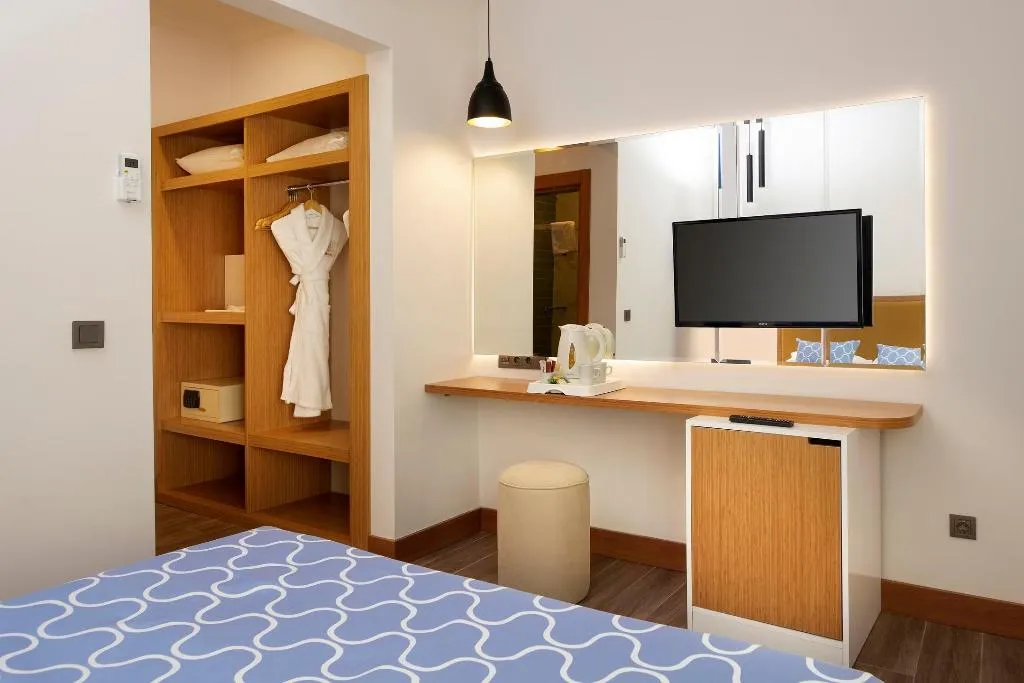 DOUBLE SINGLE USE GARDEN VIEW Room, Armas Life Belek, Antalya