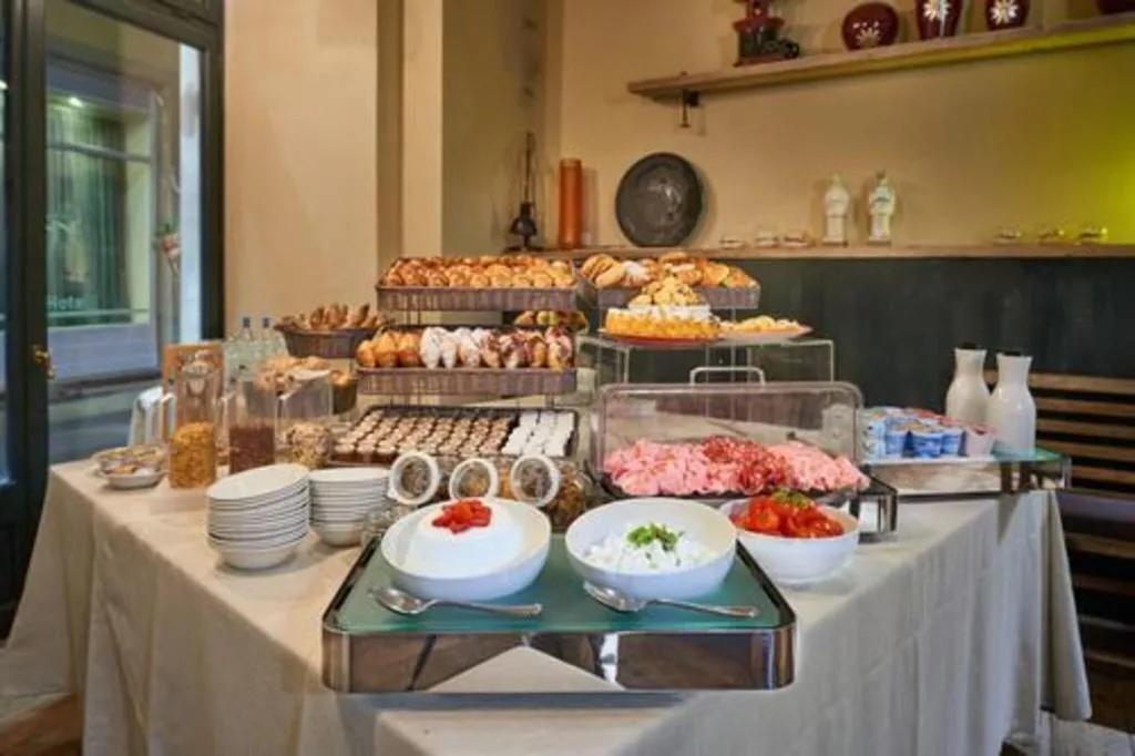 Restaurant, B&B Le Stanze Del Duomo, Florence