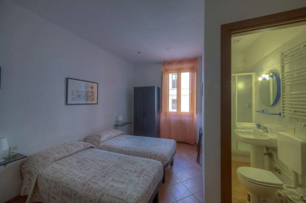 Double or Twin CITY VIEW Room, Sogni D Oro Guest House, Florence