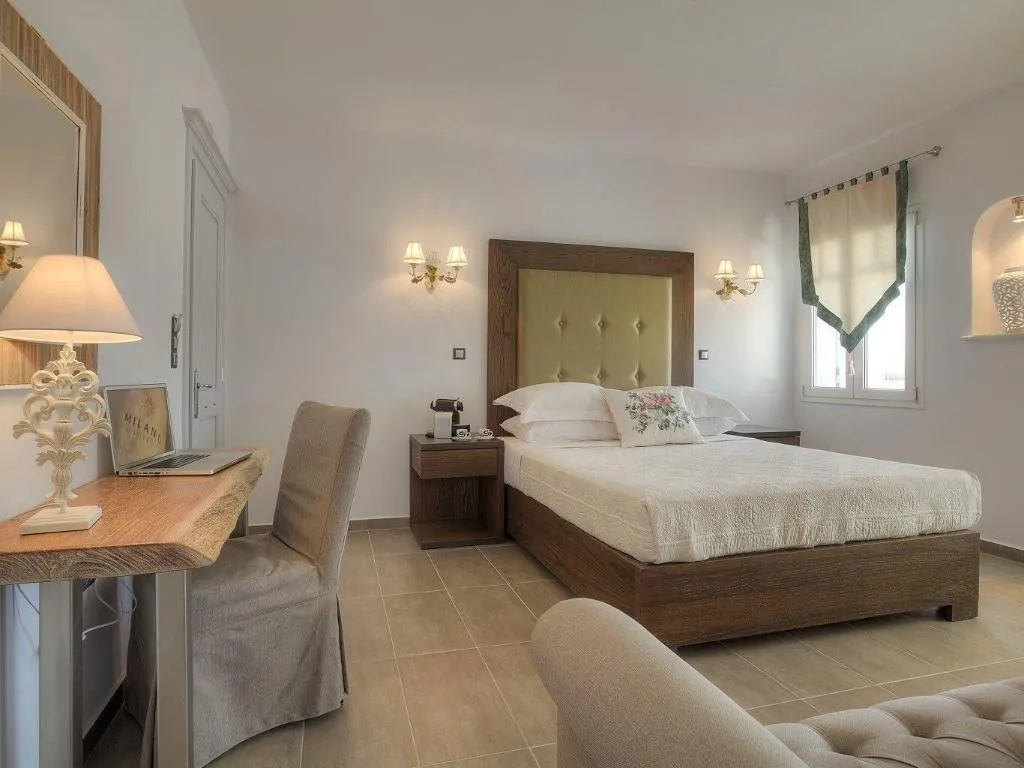 Room, Miland Suites, Santorini