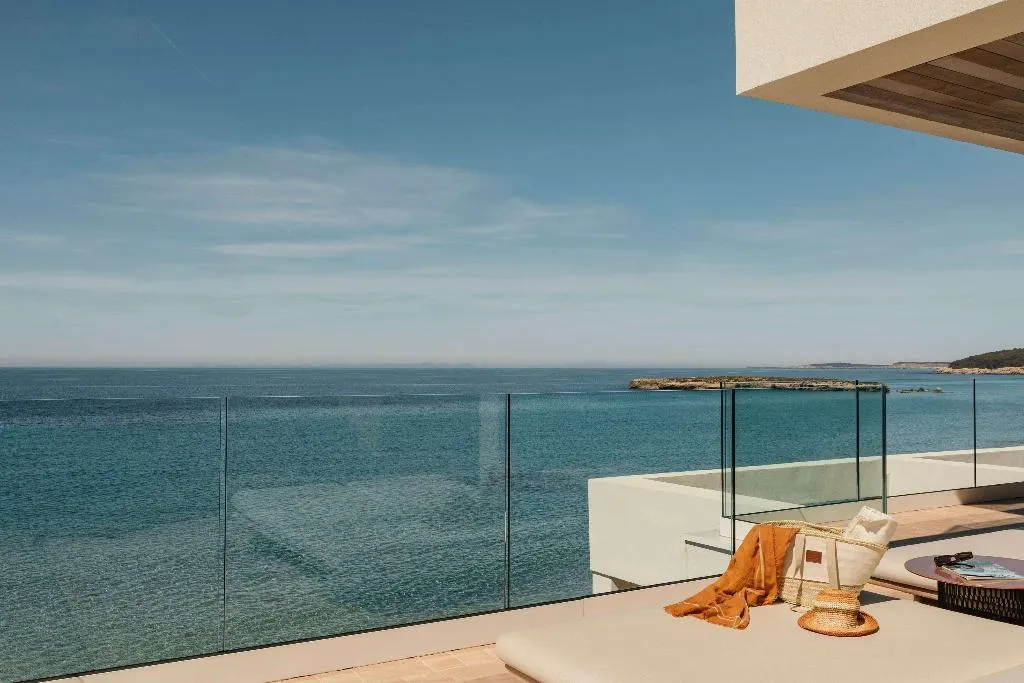 SUITE WITH PRIVATE POOL Room, Villa Le Blanc Gran Meliá Hotel, Menorca
