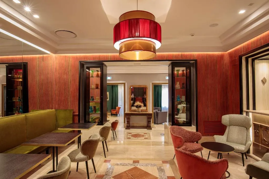 Lobby, Diana Roof Garden, Rome
