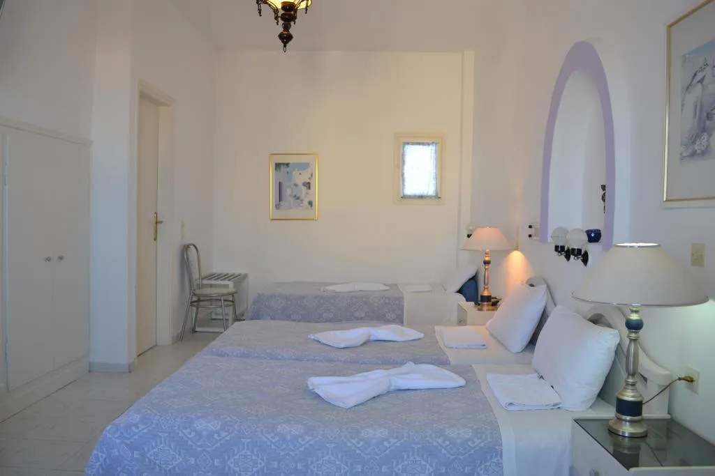 TRIPLE STANDARD Room, Melina, Santorini