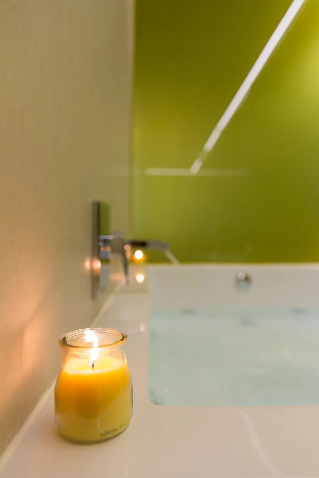 JUNIOR SUITE DELUXE WITH JACUZZI Room, Macia Sevilla Kubb, Seville