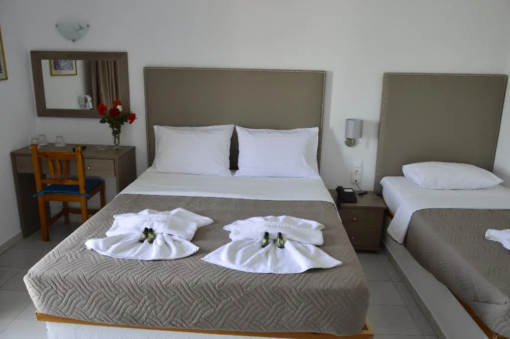 QUADRUPLE STANDARD Room, Stork Hotel, Crete