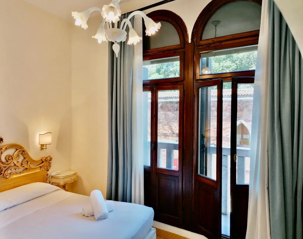 DOUBLE SUPERIOR Room, Gardena, Venice