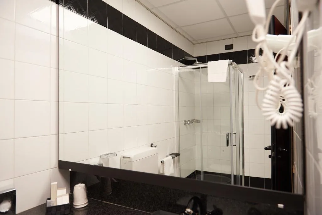 SINGLE STANDARD Room, Concorde, Milan
