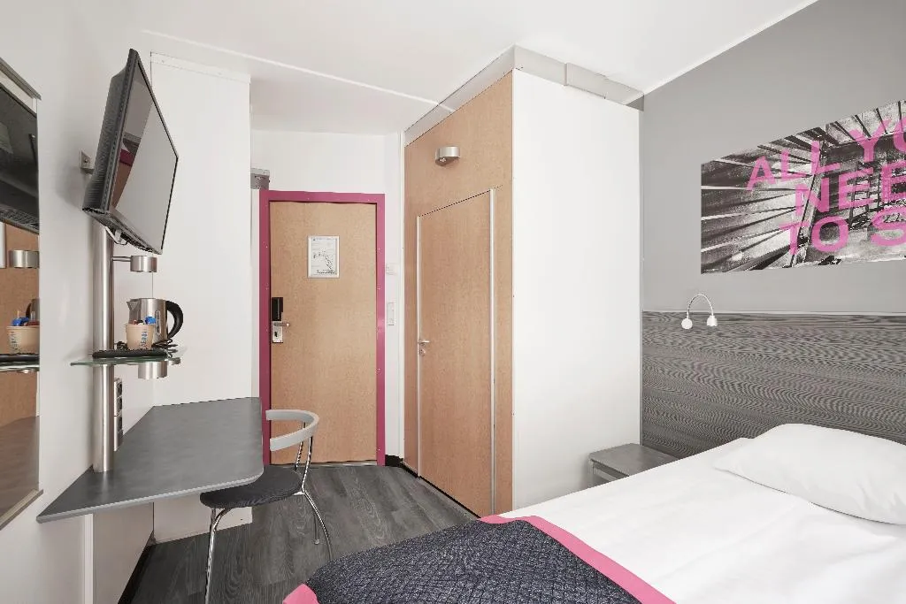 SINGLE SUPERIOR Room, Cabinn City, Copenhagen