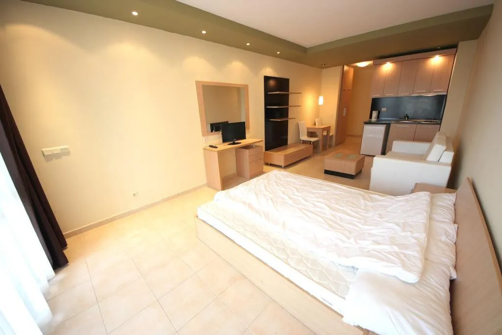 STUDIO ECONOMY Room, Menada Kavaci Sozopol Apartments, Bourgas