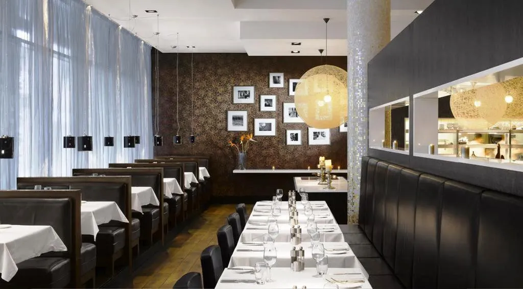 Restaurant, Radisson Blu Royal Hotel, Dublin, Dublin