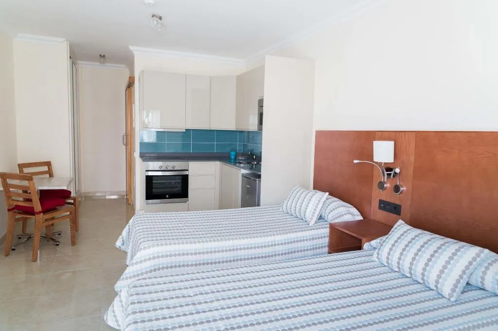 Room, Club Las Adelfas, Lanzarote