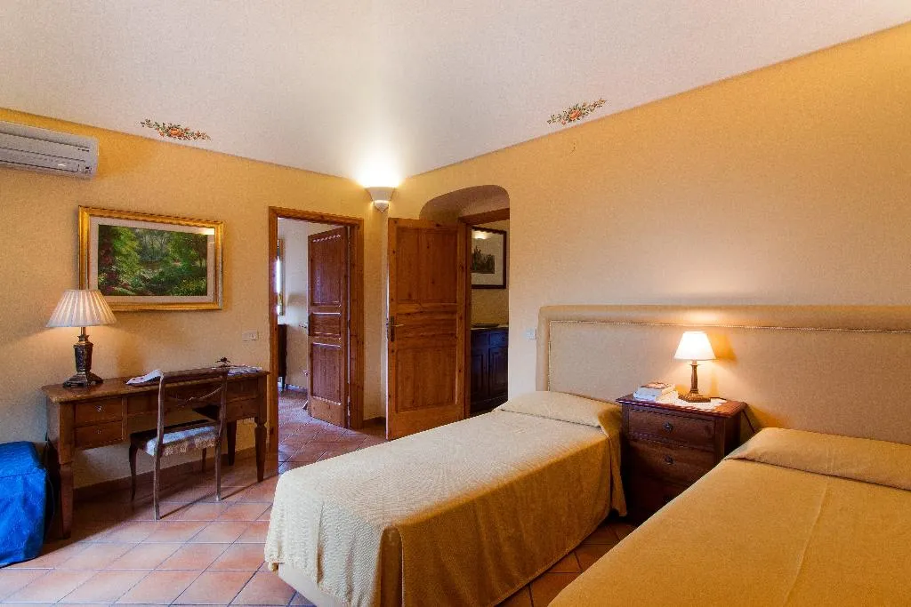 APARTMENT DELUXE SEA VIEW Room, Villarena Relais, Naples