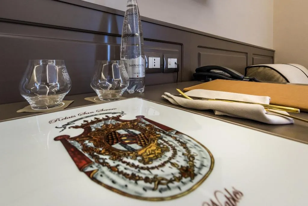 Room, Relais San Severo, Naples