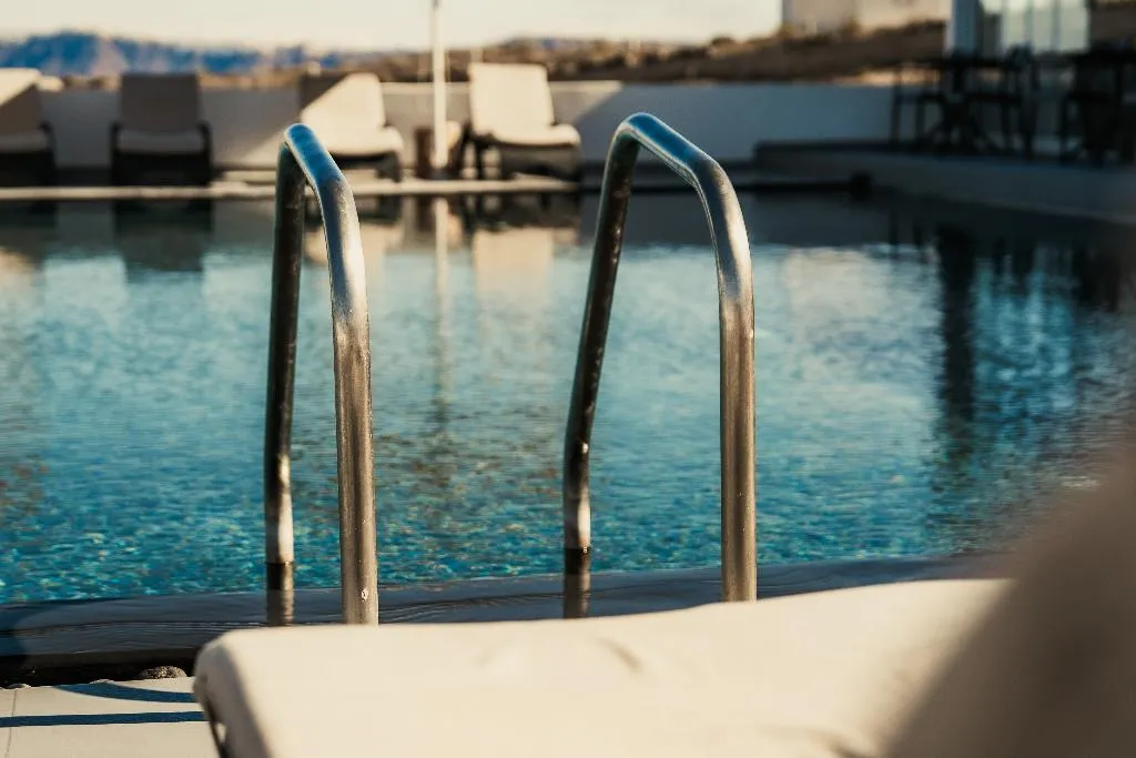 Pool, Serenita Luxury Suites, Santorini