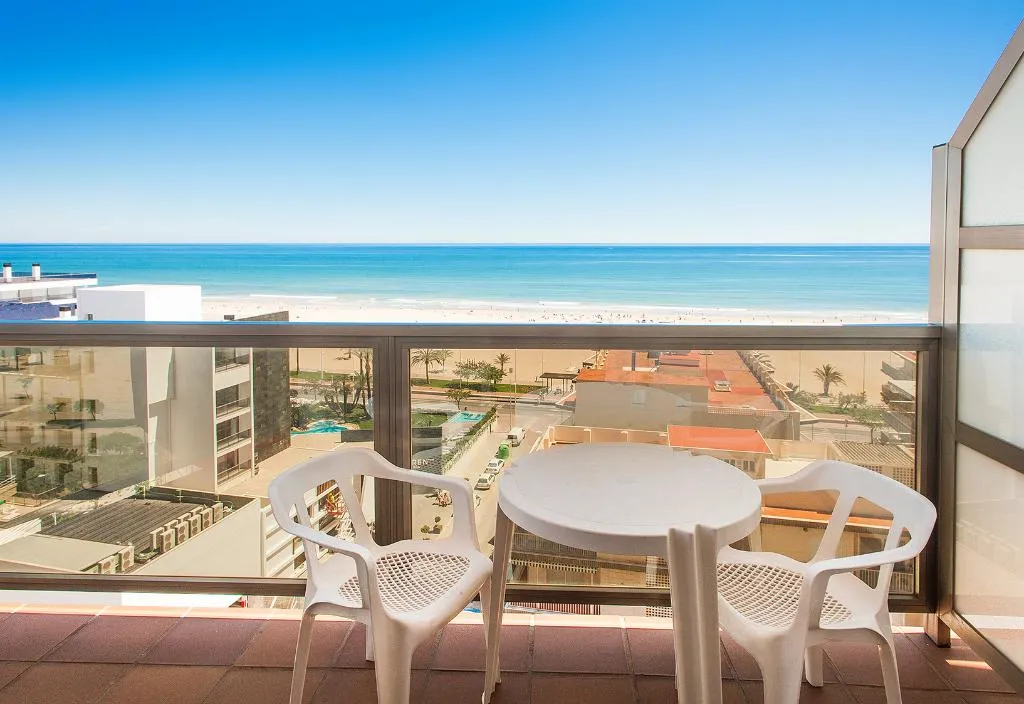 QUADRUPLE SEA VIEW Room, RH Gijon Gandia, Valencia