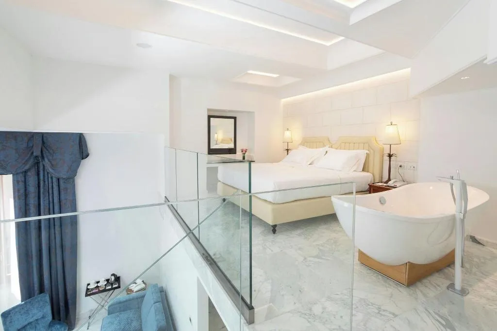 SUITE SEA VIEW ONE BEDROOM Room, Ortea Palace Luxury Hotel, Catania