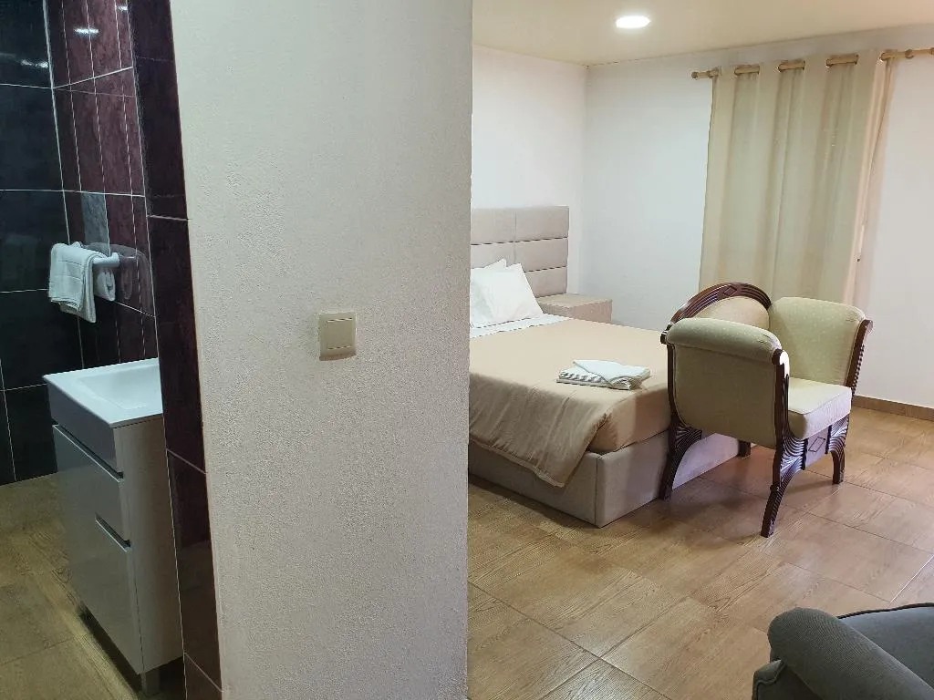 DOUBLE POOL VIEW Room, Gojim Casa Rural, Porto