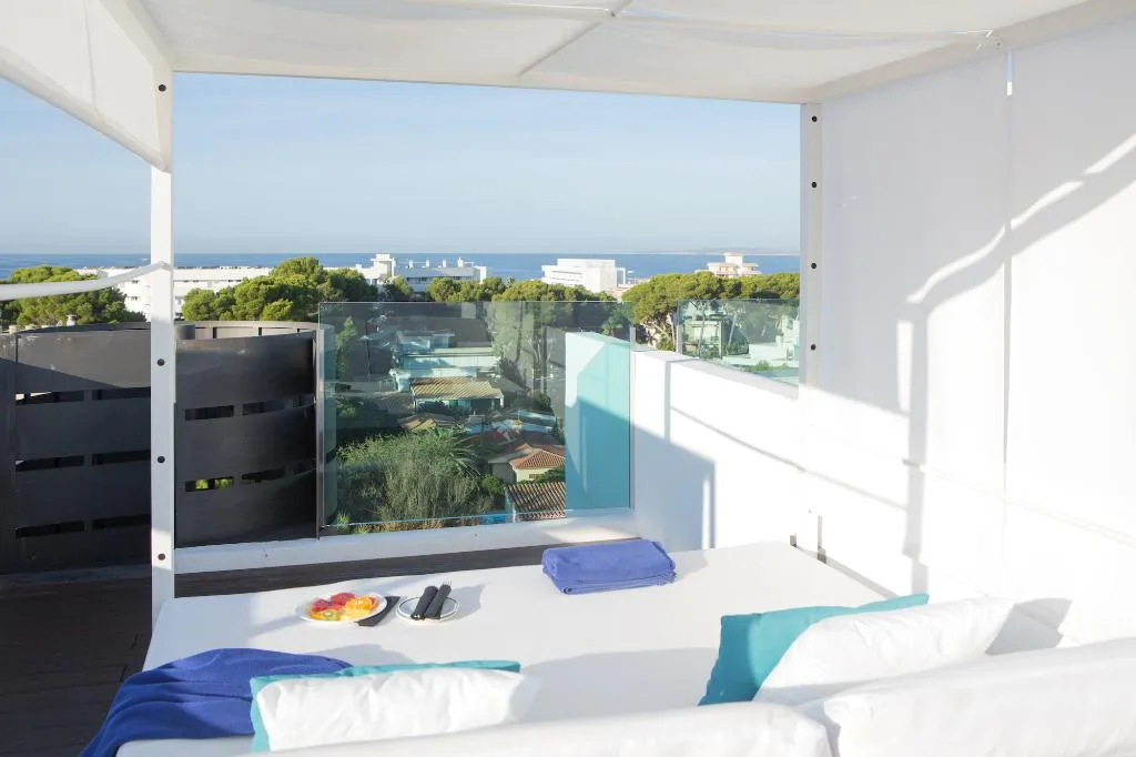 JUNIOR SUITE WITH JACUZZI Room, Hotel Luxor, Majorca