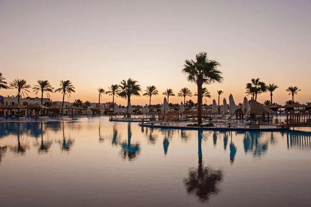 Pool, Sunrise Royal Makadi Resort, Red Sea Riviera