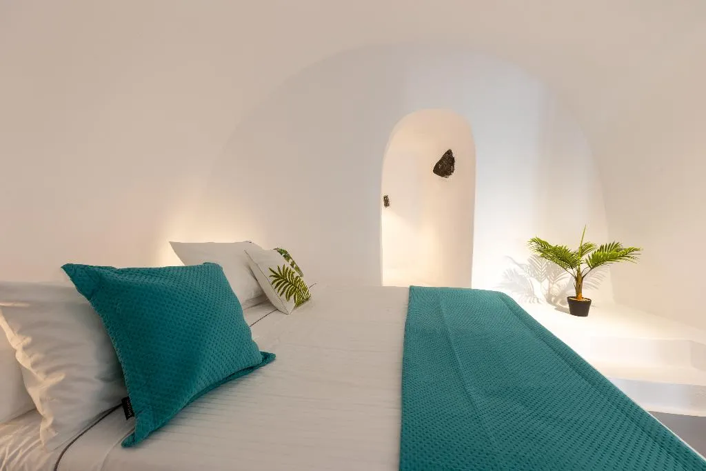 SUITE SUPERIOR Room, Heavens Edge by Mr and Mrs White, Santorini
