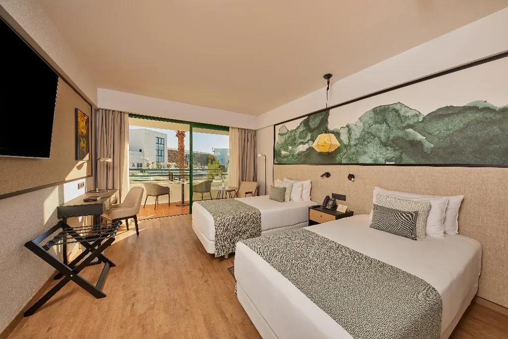 DOUBLE SINGLE USE STANDARD Room, Grand Hyatt Lanzarote Playa Dorada Resort, Lanzarote