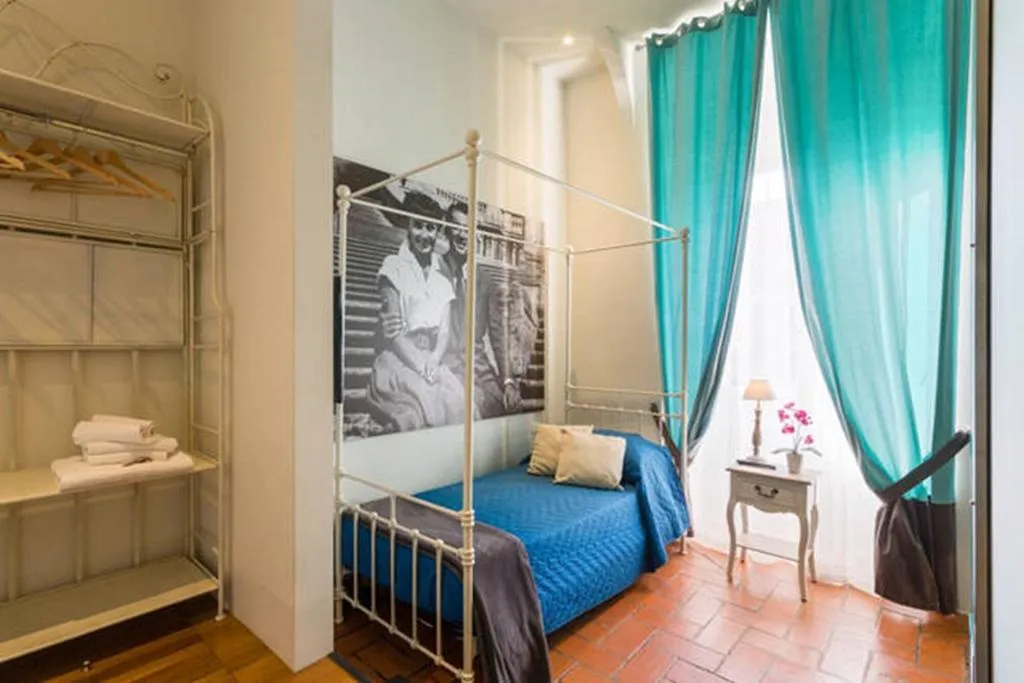 Room, Vacanze Romane Rooms, Naples