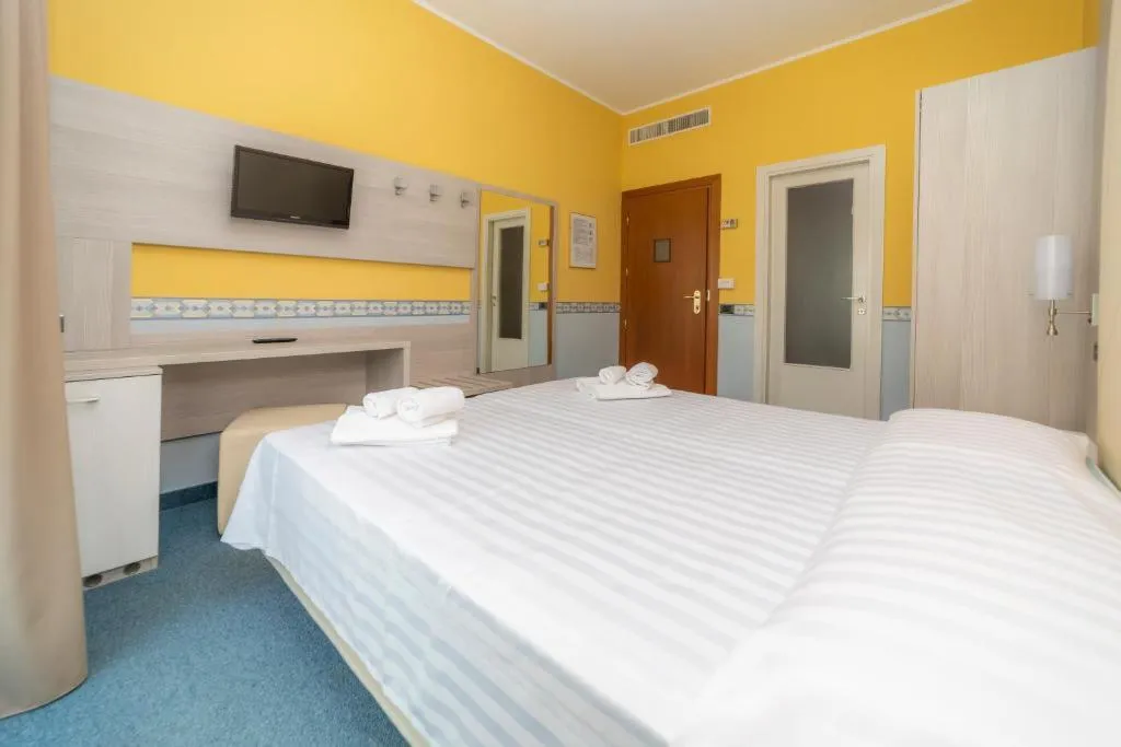 Double or Twin STANDARD Room, Della Torre, Milan