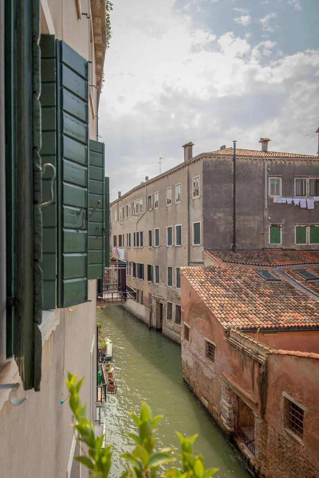 Room, Angeles Inn, Venice