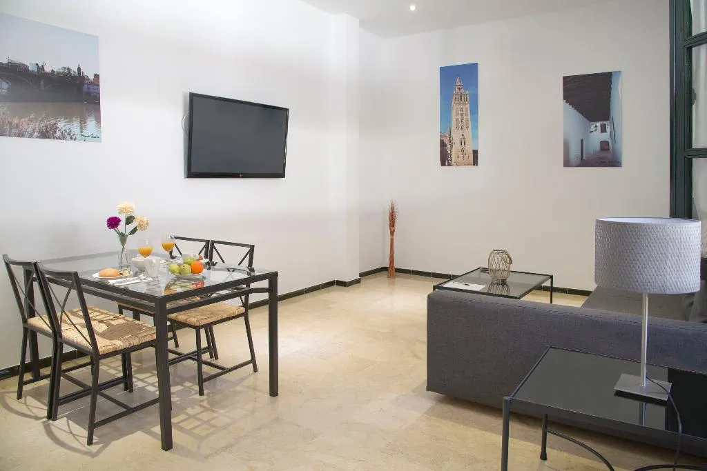 APARTMENT CAPACITY 1 Room, Corral de los Chícharos, Seville