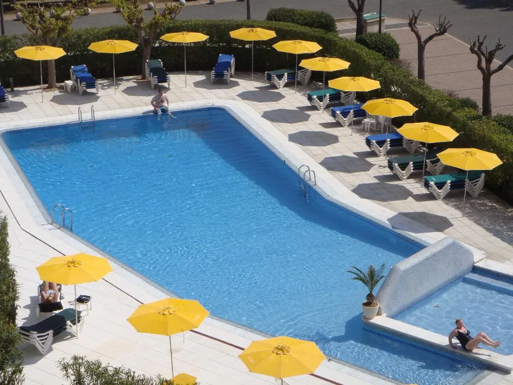 Pool, Hamilton Court, Menorca