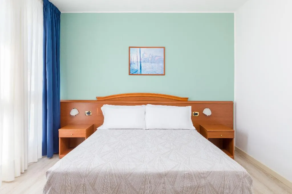 DOUBLE WITH BALCONY Room, Palladio, Venice