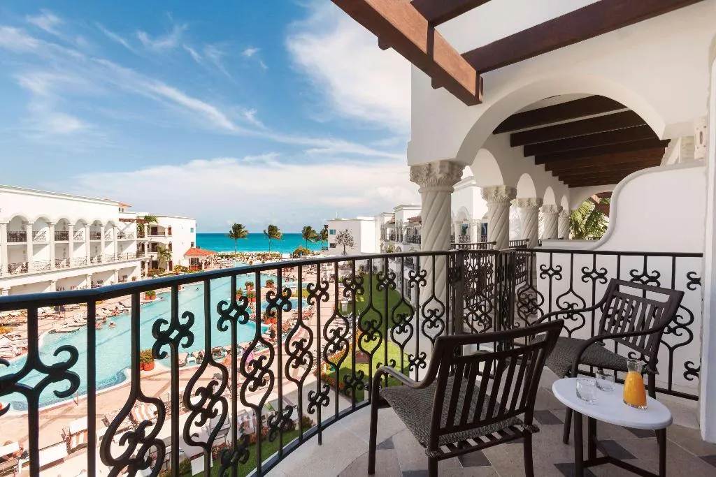 JUNIOR SUITE OCEAN VIEW KING BED Room, Hyatt Vivid Playa Del Carmen - Adults Only, Playa Del Carmen